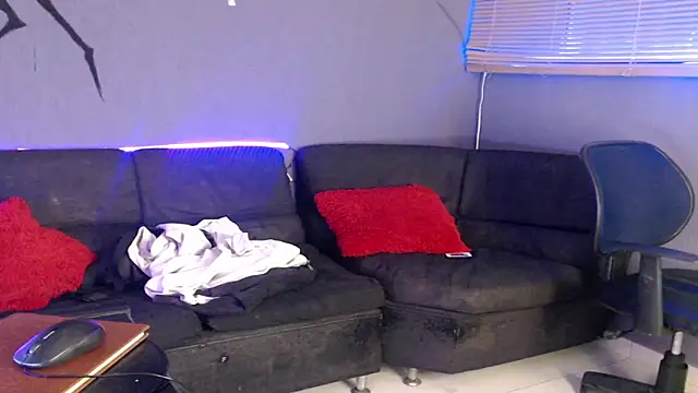 Snapshot of Andy_bapho chatting on October 3, 2:11 pm Andy bapho online show from October 3, 2:11 pm