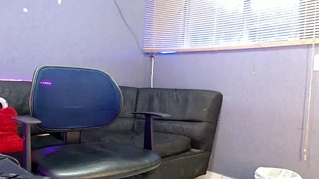 Snapshot of Andy_bapho chatting on October 19, 2:09 pm Andy bapho online show from October 19, 2:09 pm