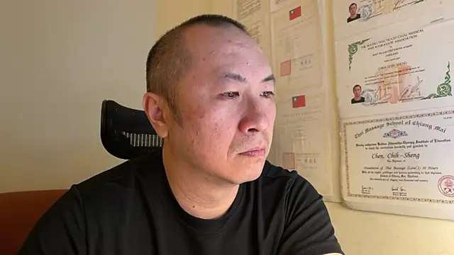 chih515 online show from December 3, 3:07 am