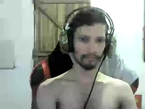 LucasMarcelo85 online show from December 23, 4:12 am