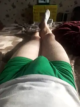 red red00 online show from March 9, 12:42 pm