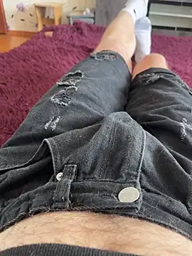 red red00 online show from February 26, 8:04 am