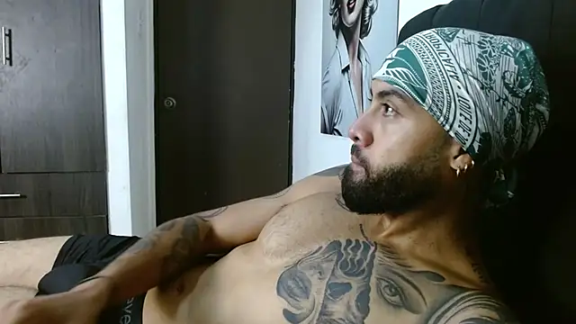 Hendry  online show from November 24, 3:18 am