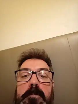 pana1978loco online show from October 3, 5:34 am