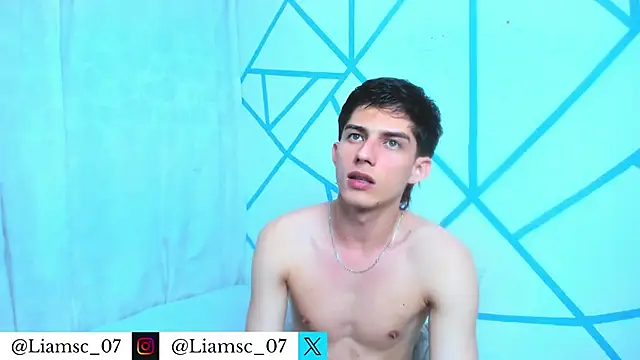 liam scott77 online show from April 21, 1:30 am