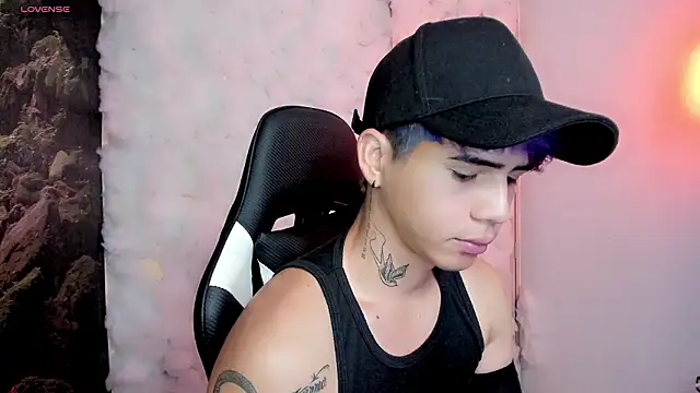 Tayson Rivers online show from February 12, 9:54 pm