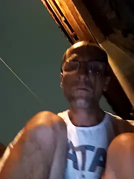 Snapshot of nevessartori chatting on January 29, 12:43 am nevessartori online show from January 29, 12:43 am