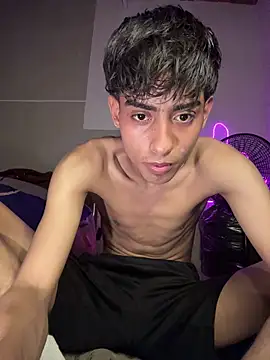 Mauuu18 online show from July 8, 11:31 pm
