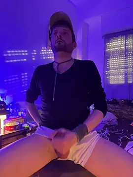 PutaNieves1983 online show from February 13, 8:27 am