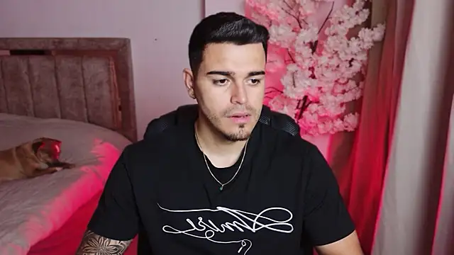 Axel Big cock online show from August 2, 12:10 am