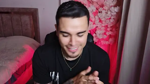 Axel Big cock online show from July 31, 4:12 am