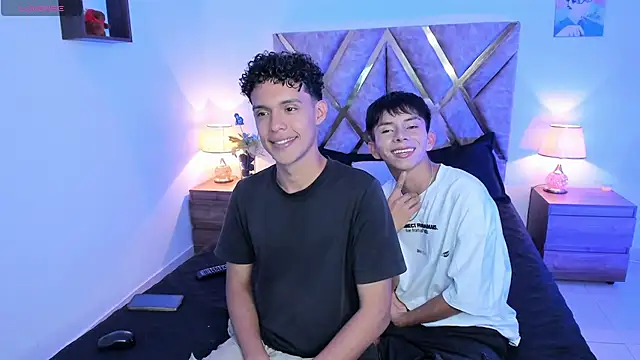 Snapshot of nickolas_moon chatting on September 27, 9:34 pm nickolas moon online show from September 27, 9:34 pm