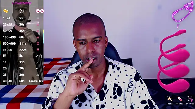 mrjhon26 online show from May 6, 5:57 pm