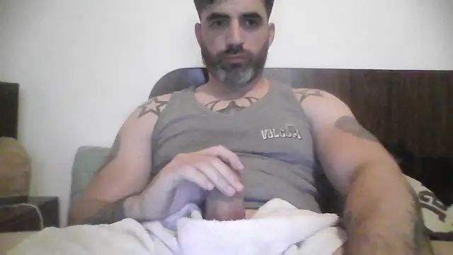 ozzypsico13 online show from November 4, 2:12 am