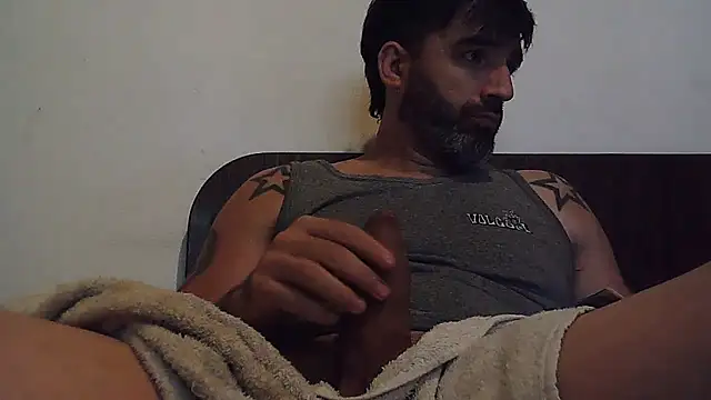 ozzypsico13 online show from December 16, 1:45 am