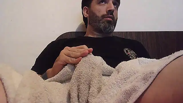 ozzypsico13 online show from November 22, 4:34 am