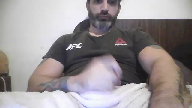 ozzypsico13 online show from June 5, 1:54 am