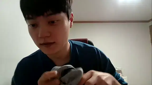 dhwisydy online show from April 11, 11:36 am