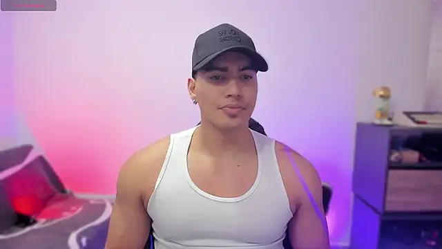 JamesGraay online show from January 8, 3:17 pm