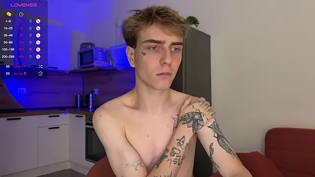 Snapshot of Marcus_Lovrov chatting on September 25, 2:49 pm Marcus Lovrov online show from September 25, 2:49 pm