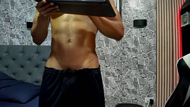 chriss jones1 online show from February 3, 8:19 am