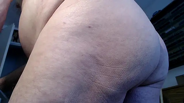 Snapshot of utilisasinus chatting on January 11, 9:26 am utilisasinus online show from January 11, 9:26 am