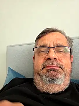 axecoman60 online show from April 6, 11:55 am