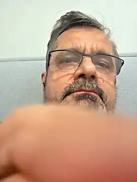 axecoman60 online show from January 11, 7:39 pm