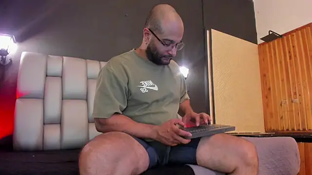 Luke  09 online show from July 15, 12:01 pm