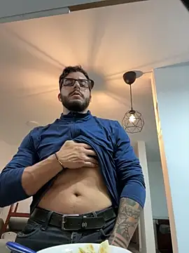 thomas gun online show from November 12, 7:14 am