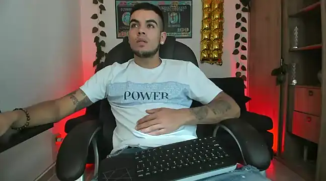 mikee scooth online show from December 28, 3:16 pm