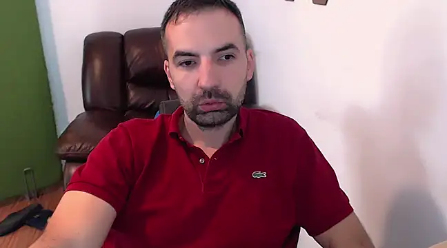 Snapshot of Leo_1617 chatting on March 11, 9:02 am Leo 1617 online show from March 11, 9:02 am