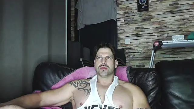 XxBigboybandxX online show from January 15, 6:54 pm