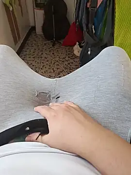 beautiful hands  online show from July 21, 9:06 pm