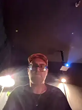 biffboff123 online show from June 7, 9:55 pm
