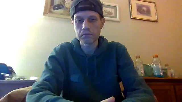 kollzCloudzz online show from May 6, 9:21 am