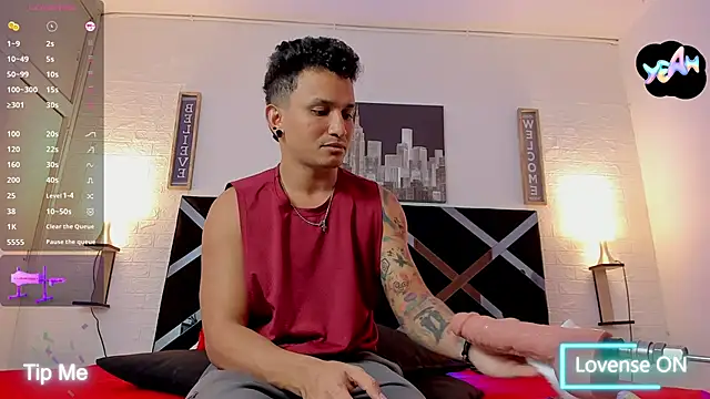 toyboys1 online show from January 17, 4:48 am