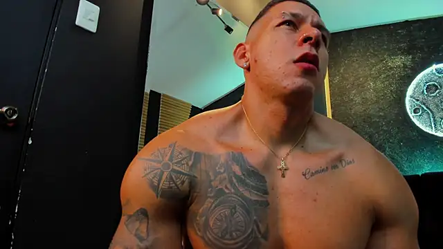 MassimoWalton2 online show from January 10, 2:35 am