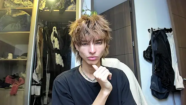 Snapshot of santy-kitty chatting on February 14, 5:30 am santy-kitty online show from February 14, 5:30 am