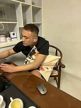 ShaoZian 1 online show from April 2, 4:26 pm