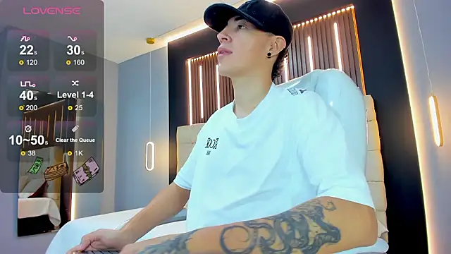 Lobo 17  online show from February 10, 3:44 am