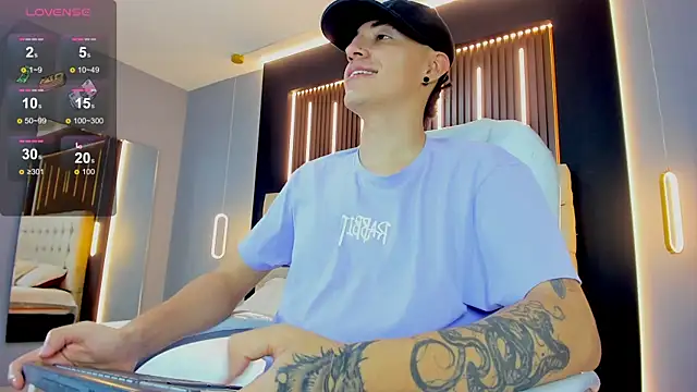 Lobo 17  online show from March 1, 4:12 am