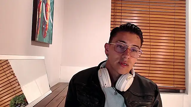 Snapshot of Andy_Joy_ chatting on September 23, 11:42 am Andy Joy  online show from September 23, 11:42 am