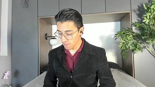 Andy Joy  online show from April 12, 11:44 am