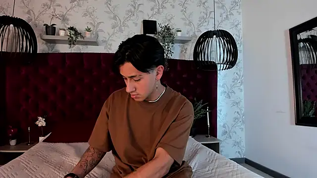 Andy Joy  online show from December 5, 12:23 pm