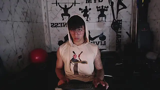 Snapshot of Andy_Joy_ chatting on October 3, 11:59 am Andy Joy  online show from October 3, 11:59 am
