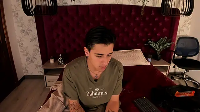 Snapshot of Andy_Joy_ chatting on October 20, 11:14 am Andy Joy  online show from October 20, 11:14 am