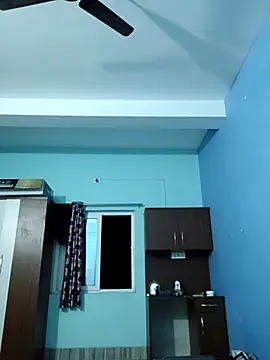 Ishan003 online show from November 1, 2:43 pm