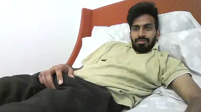 skinny  boy   online show from December 11, 7:10 pm