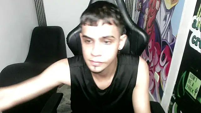 Snapshot of zacariasss_ chatting on December 31, 10:12 pm zacariasss  online show from December 31, 10:12 pm